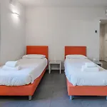 Hostel Stravagante &