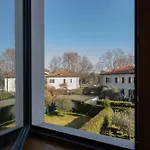 Hostel Stravagante &