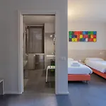 Stravagante & Hostel *
