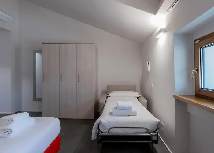 Stravagante & Hostel *