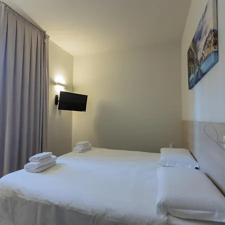 Stravagante Hostel&rooms *