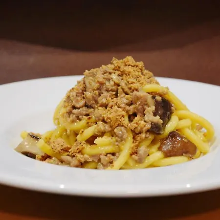 ホステル Stravagante &