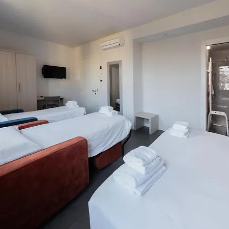 Hostel Stravagante & Verona