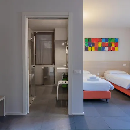 Stravagante & Hostel *