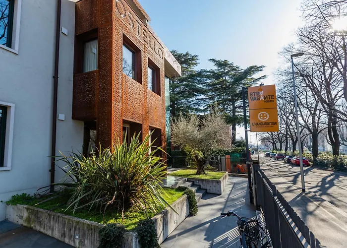 Stravagante & Hostel