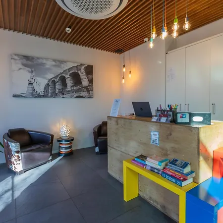 Stravagante & * Verona