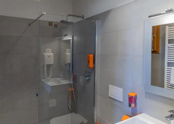 Albergue Stravagante & *