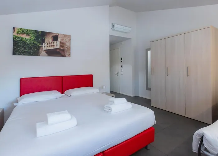 Stravagante Hostel&rooms Hostal Verona